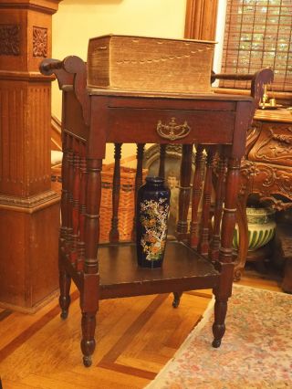 Antique Victorian Wash Stand With Four Turned Legs