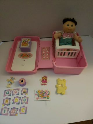 Vintage Cabbage Patch Kids 1995 Mattel Travel Nursery Doll W/case Travel Box