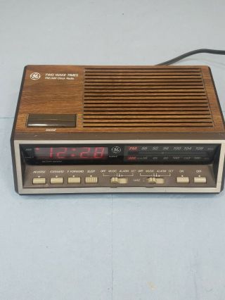 Ge Vintage Alarm Clock Radio Model 7 - 4616a - Two Wake Times And