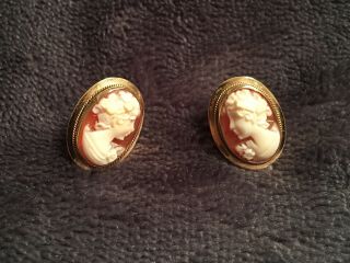 Antique Cameo And Solid 14 Kt Gold Earrings