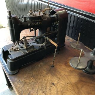 Antique Singer Industrial Buttonhole Machine W/ Mahogany Table & Motor