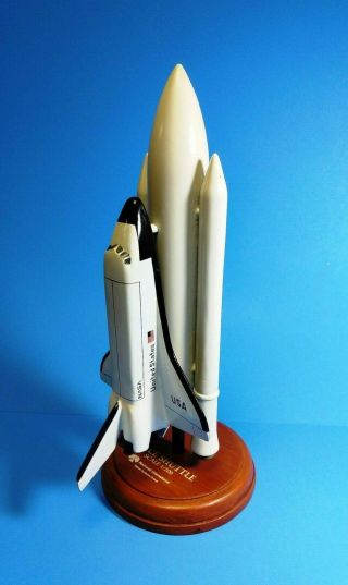 Nasa Space Shuttle Columbia Desk Top Display Model 1/200 Scale