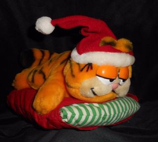 9 " Vintage R Dakin Baby Garfield Christmas On Pillow Stuffed Animal Plush Toy