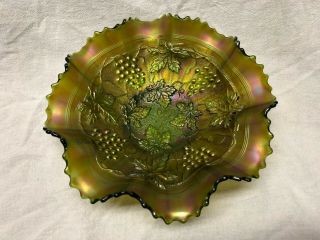 Northwood Grape & Cable Antique Carnival Art Glass Ruffled Bowl Green 8 1/2 "