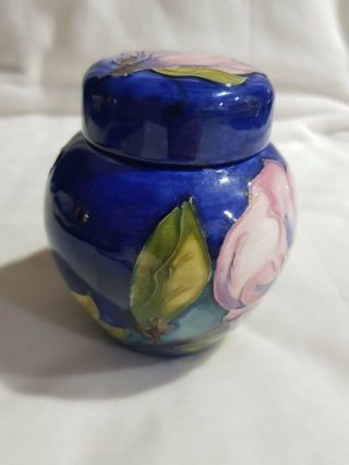 Moorcroft Hibiscus Pattern Ginger Jar And Cover - Made In England