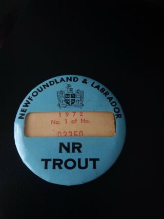 Newfoundland & Labrador Vintage Trout Fishing License Pinback,  Cap Badge 1972