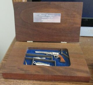 Vintage Miniatue Colt Pistol Gun Texas Rangers Commemorative Set Mib