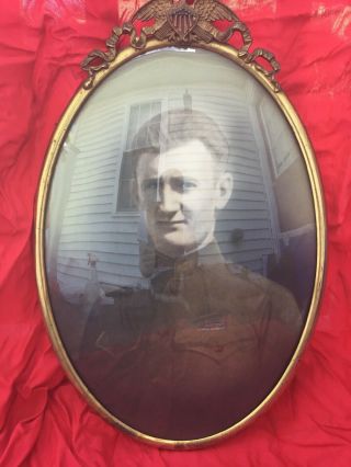Antique Us Army Soldiers Oval Bubble Convex Glass Portrait Frame With Eagle
