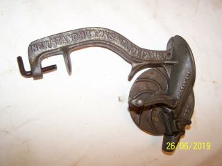 Antique 1900 ' s Cast Iron Metal Hand Crank Standard CHERRY STONER Pitter NO.  75 7