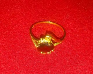 Vintage 10k Yellow Gold Red Stone Ring Size 6.  5 - 1.  5grams