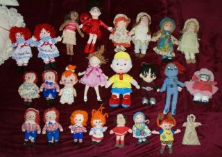 24 Vintage Cloth Dolls Different Sizes Different Makers Small Mostly