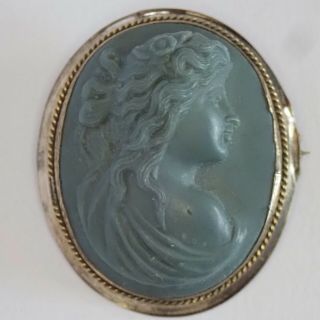 Antique Victorian Gold Filled Carved Gray Lava Cameo Brooch
