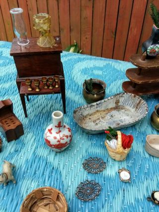 Antique Victorian Dollhouse Furniture Porcelain Dolls and Accessories 1:12 Scale 5