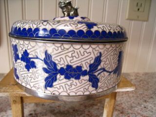 Antique Chinese Cloisonne Round Box Blue & White/silver Foo Dog Top Knob
