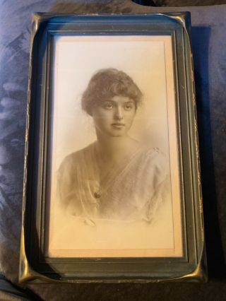 Antique Frame And Photograph Of Woman