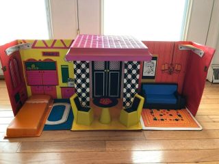 Mattel Vintage Barbie Family House 1968 (1066) W/ Furniture Fold N Go