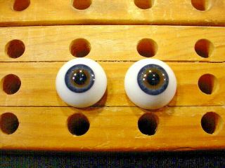 A Pair Vintage Solid Doll Glass Eyes 22 Mm For Bisque Doll Head Age 1910 A 3753