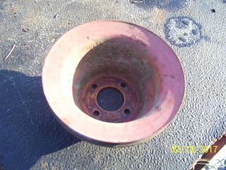 VINTAGE IHC FARMALL 140 TRACTOR - ENGINE WATER PUMP PULLEY - 1974 2