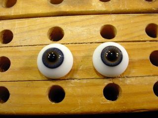 A Pair Vintage Solid Doll Glass Eyes 20 Mm For Bisque Doll Head Age 1910 A 3774