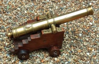 Fine Antique Model 18th C Bronze British Royal Navy Ships Cannon On Oak Carriage