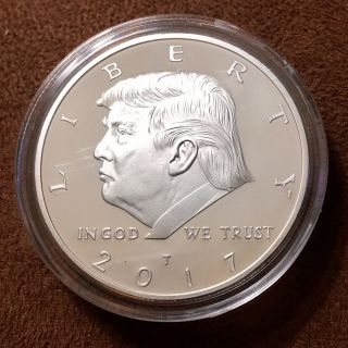 Donald J Trump 2017 Silver Eagle Inaugural Commemorative Coin -