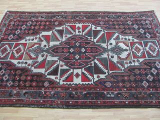 A Brilliant Old Handmade Bakhtiyar Oriental Rug (200 X 125 Cm)
