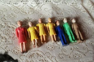 Family Of Rubber Hinged Renewal Dollhouse Dolls - Nos 41,  42 - 7 Total