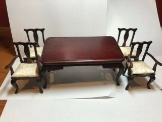 Concord Dollhouse Queen Anne Dining Room Table And 4 Chairs - Euc