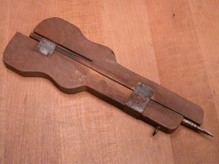 Antique Wood And Steel Rug Hand Hooking Tool Shuttle