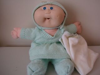 Vintage 1985 Coleco Cabbage Patch Kids - Yummy Bbb Beanie Butt Baby With Blanket