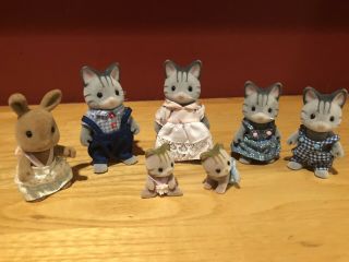 Calico Critters | The Fisher Grey Cat Family | Sylvanian Miniatures