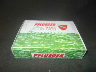 Vintage Pflueger No 325 Size 1 1/2 Plastic Floats 8 total floats 2