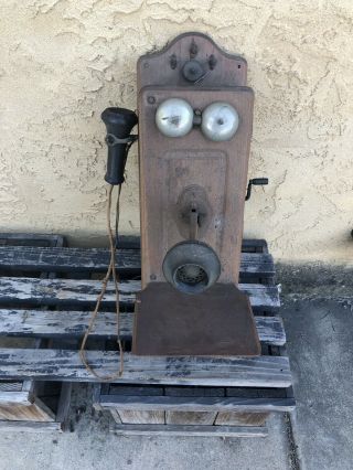 Vintage Antique Hand Crank Wall Phone