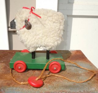 L@@k Vintage Antique Wheeled Wood Handmade Animal Sheep Childs Pull Toy Usa