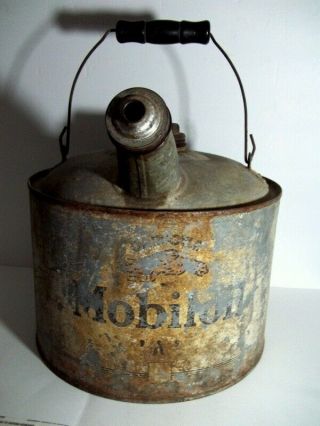 Vintage Antique Metal Mobil Oil Gargoyle Oil Or Mobile Gas Can Metal