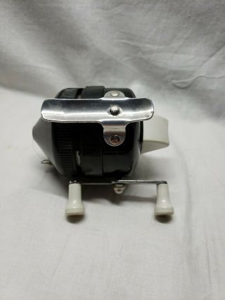 VINTAGE ZEBCO 202 FISHING REEL MADE IN USA 3