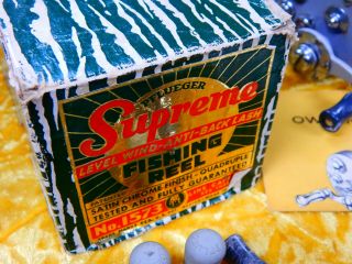 Vintage PFLUEGER SUPREME No.  1573 FISHING REEL,  BAG & All The Goodies 4