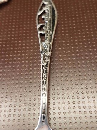 Antique Sterling Silver Cincinnati Ohio,  St Louis MO 2 Souvenir spoons 15.  0 dwt 2