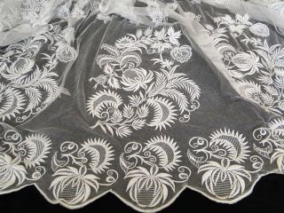 ANTIQUE LACE - CIRCA 1880 ' s,  ELABORATE EMBROIDERED SKIRT FLOUNCE 3