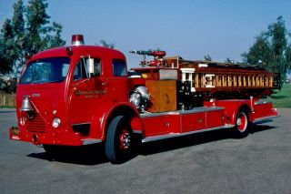170,  Image Photo Cd: Vintage City Service Ladder Trucks & Quadruple Combinations