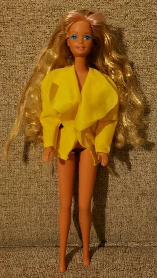 Vintage 1966 Barbie Doll Blonde Hair/ Blue Eyes,  Mattel Inc.  Taiwan