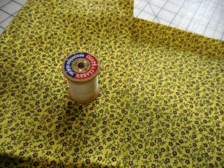 1/2y Vintage Antique Quilt Cotton Fabric 36w Yellow Calico Flowers Remnant 374