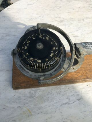 WW2 Marine Compass.  Henry Brown& Son Ltd Barking.  MTB / Landing Craft. 2