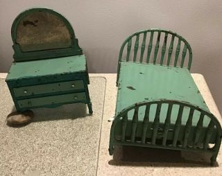 Vintage Arcade Doll House Metal Bed & Mirror Dresser Green