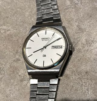 Vintage Seiko Quartz Day Date Silver Stainless Mens Wrist Watch