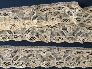 Handmade Mechlin bobbin lace w five hole ground mid 1700s design COSTUME COLLECT 8