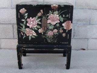 Chinese Furniture,  Hand Engraved Painted Wooden Lacquered Cabinet Table 2 Piece