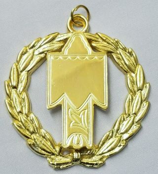 Freemason Grand Standard Bearer Collar Jewel In Gold Tone