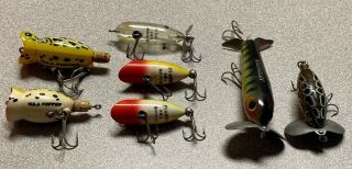 7 Vtg Fishing Lures - Fred Arbogast Jitterbug,  Heddon Torpedo,  Tiny,  Hula Popper