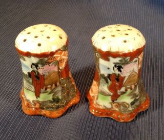 Nippon Satsuma Salt And Pepper Shakers - Hand Painted Red Imari - Geisha - Japan